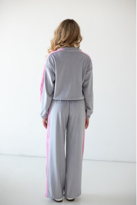 Костюм жіночий